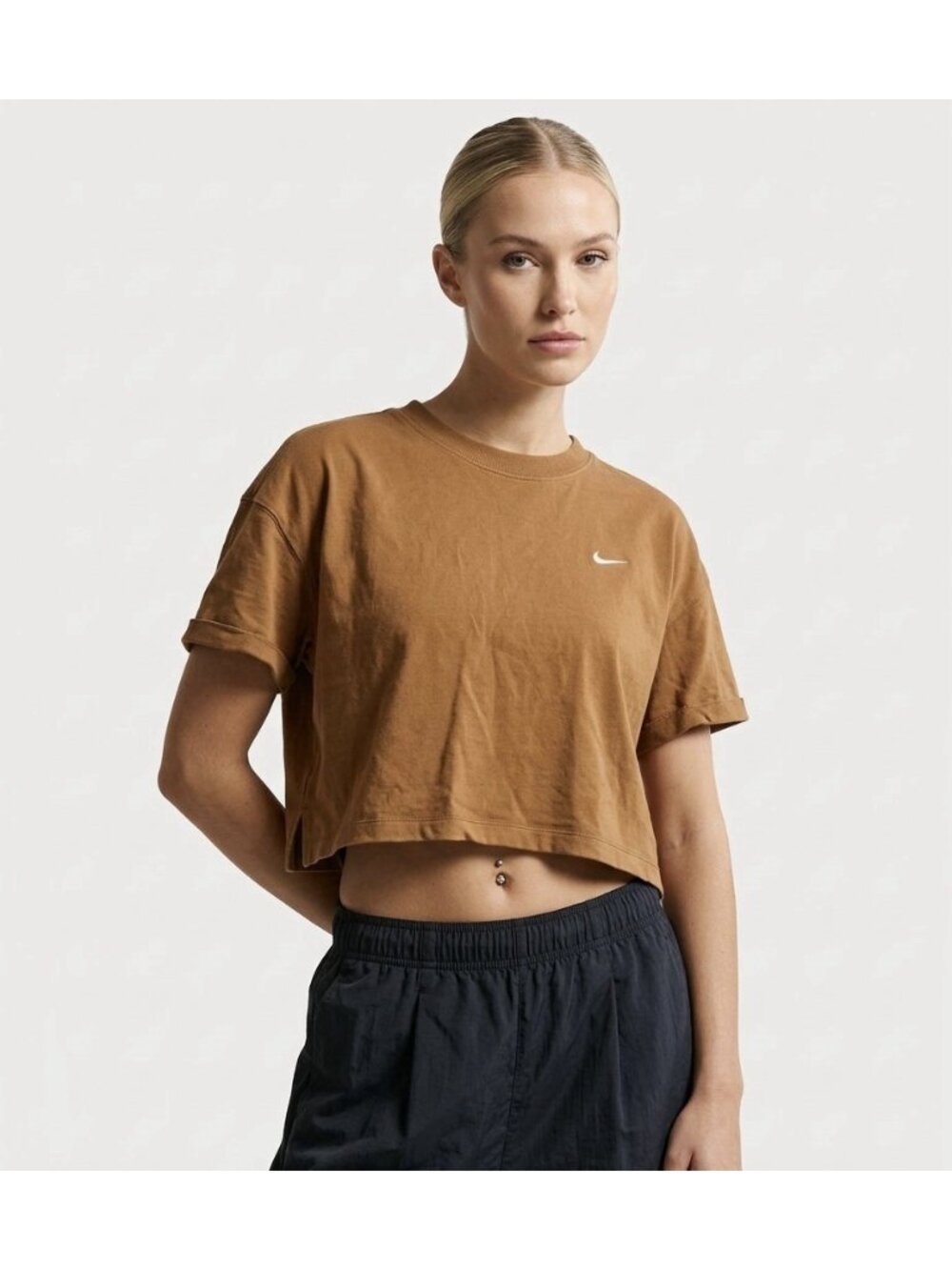 Nike Sportswear Women's Crop Top T-Shirt Tan Brown Size Medium Athleisure Sporty